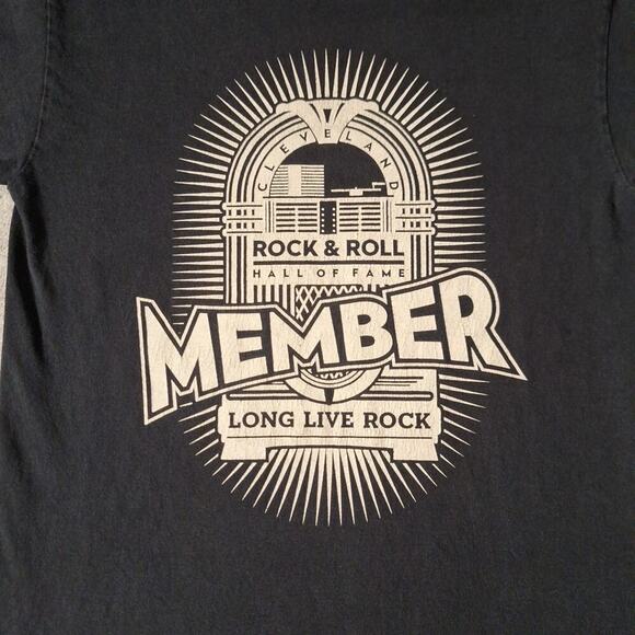 ROCK AND ROLL HALL OF FAME MUSEUM T-Shirt Size Small Vintage Short Sleeve Cotton - Picture 4 of 6